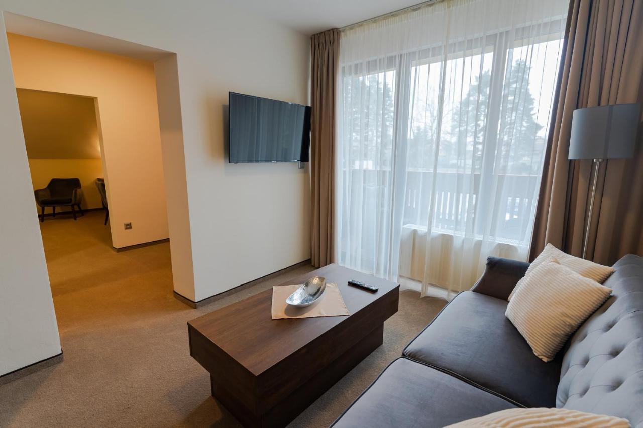 Hotel Demaenova **** Liptovsky Mikulas Ngoại thất bức ảnh