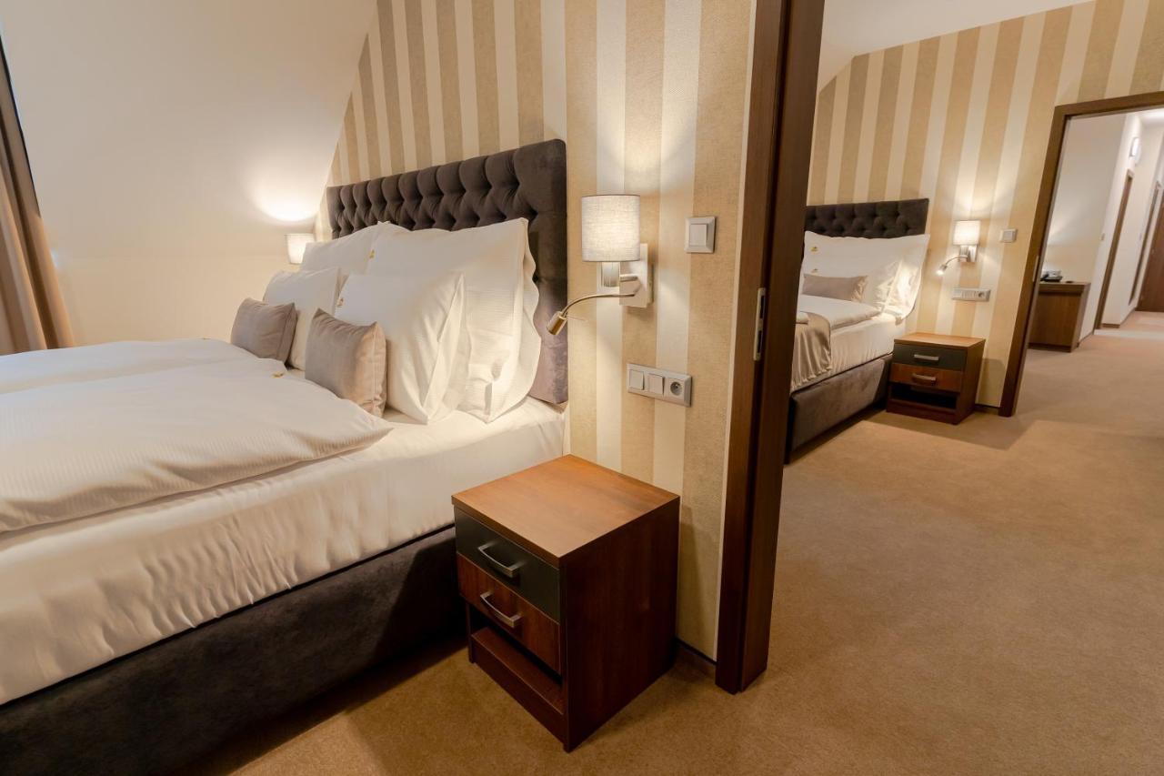 Hotel Demaenova **** Liptovsky Mikulas Ngoại thất bức ảnh